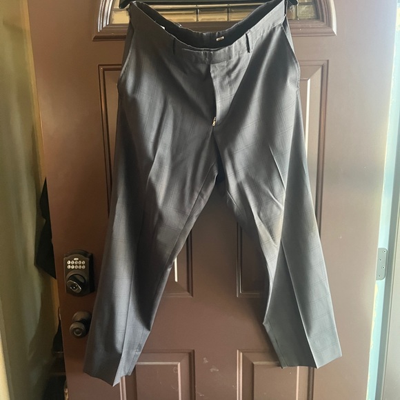 Hugo Boss grey suit 🔥 - Picture 6 of 11